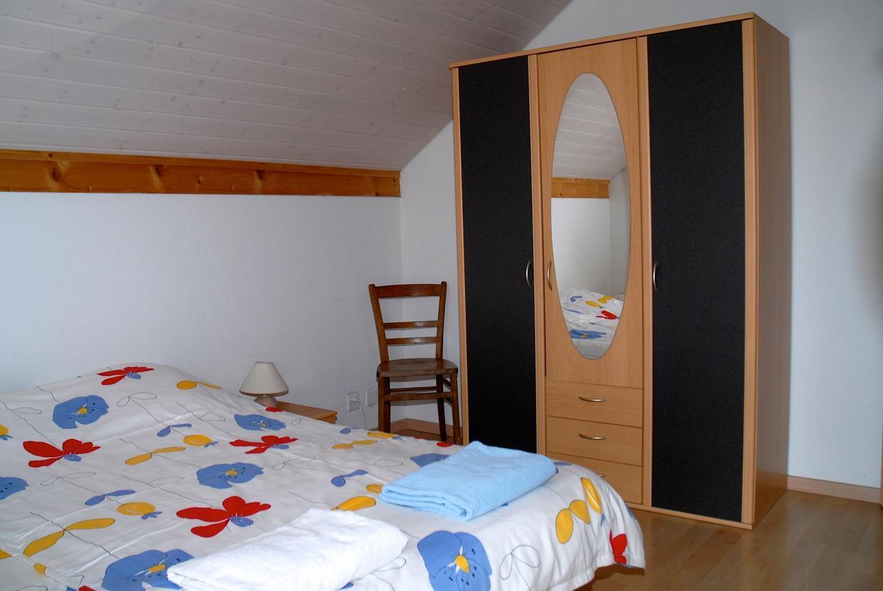 Appartment Aux Lilas Les Geneveys-sur-Coffrane Bagian luar foto